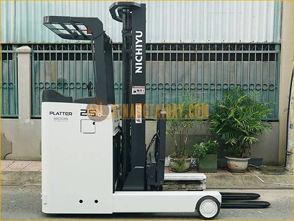 Xe nâng điện đứng lái NICHIYU FBRM25-H80B-470 gắn bình điện axít chì 48V - 470Ah VTI470