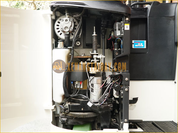 Xe nâng điện đứng lái NICHIYU FBRMW15-85B-550MCS