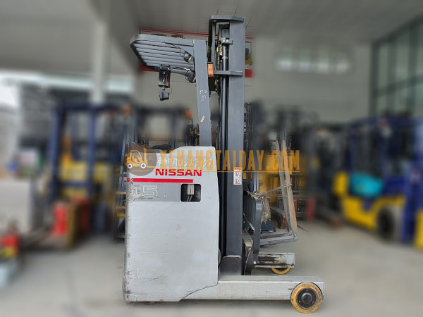 Xe nâng điện đứng lái Nissan U01F15