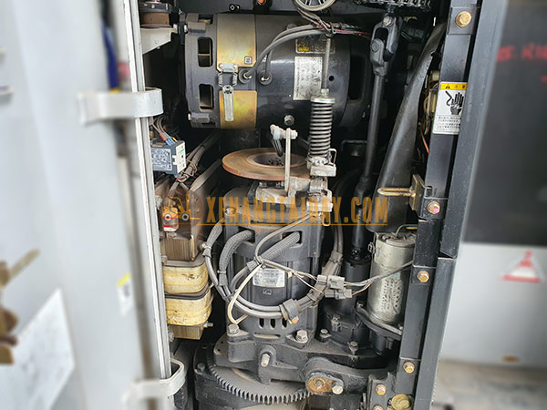 Xe nâng điện đứng lái Nissan U01F15