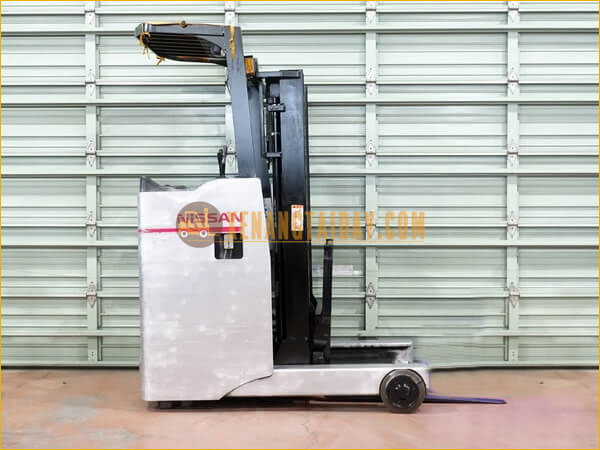 Xe nâng điện đứng lái Nissan U01F15