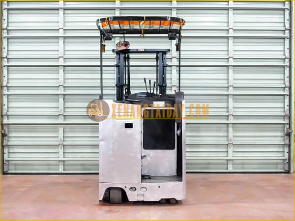 Xe nâng điện đứng lái Nissan U01F15