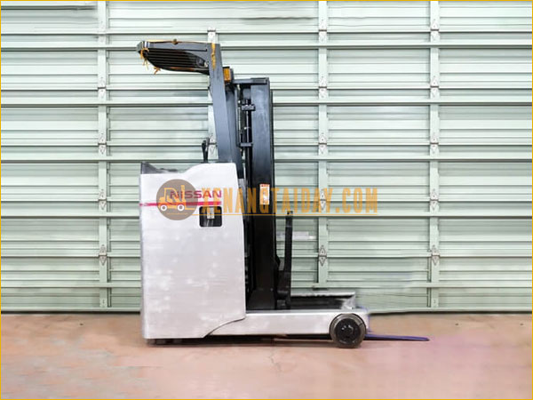 Xe nâng điện đứng lái Nissan U01F15