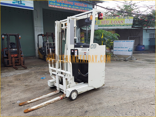 Xe nâng điện đứng lái Sumitomo 61 - FBR09NE