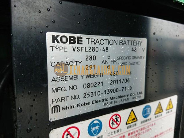Xe nâng điện đứng lái Toyota 7FBR15