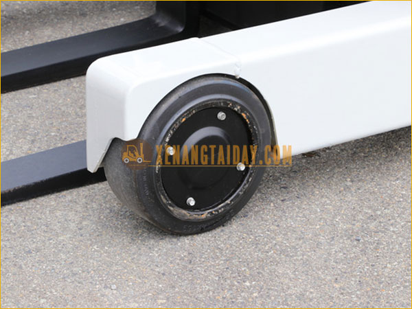 Xe nâng điện đứng lái Unicarriers FBR13-8A