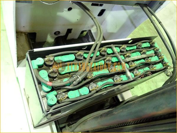 Xe nâng điện đứng lái Unicarriers FBR13-8C