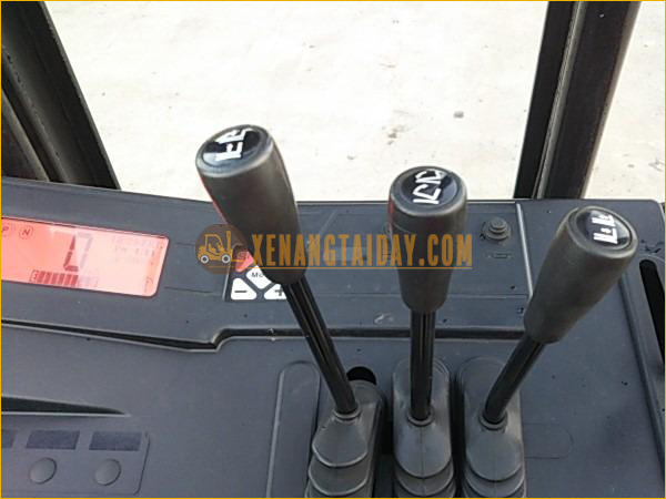 Xe nâng điện đứng lái Unicarriers FRHB15-8A