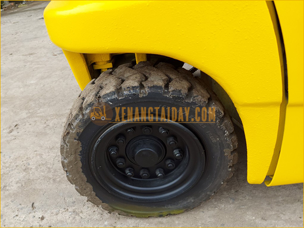 Xe nâng điện ngồi lái KOMATSU FB15-12