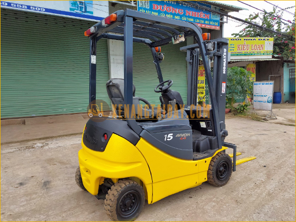 Xe nâng điện ngồi lái KOMATSU FB15-12