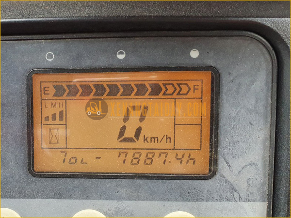 Xe nâng điện ngồi lái KOMATSU FB18-12