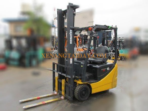 Xe nâng điện ngồi lái ba bánh KOMATSU FB15M-12