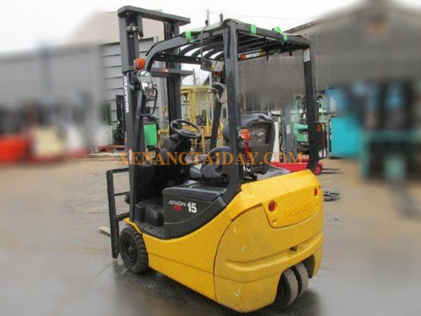 Xe nâng điện ngồi lái ba bánh KOMATSU FB15M-12