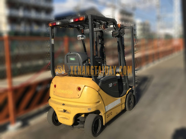 Xe nâng điện ngồi lái KOMATSU FB10-12