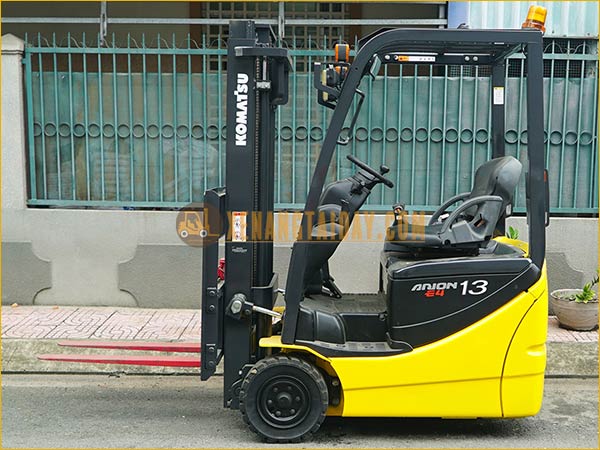 Xe nâng điện ngồi lái KOMATSU FB13M-12