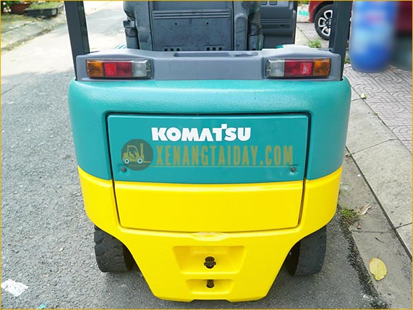 Xe nâng điện ngồi lái KOMATSU FB14EX-11