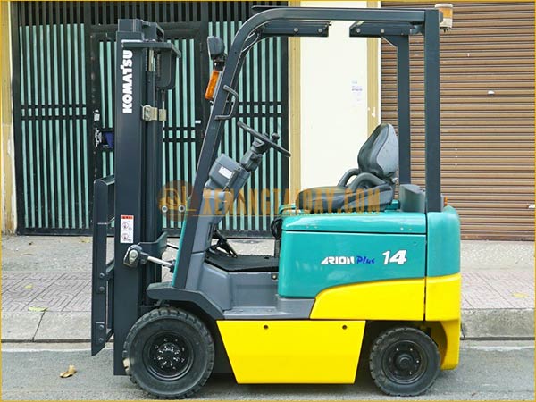 Xe nâng điện ngồi lái KOMATSU FB14EX-11