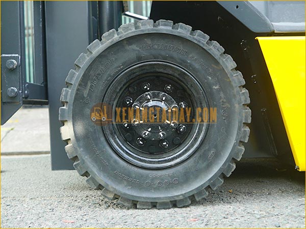 Xe nâng điện ngồi lái KOMATSU FB14EX-11