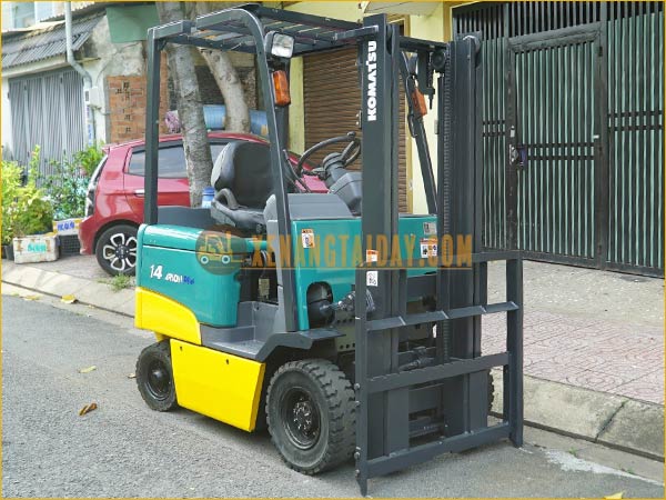 Xe nâng điện ngồi lái KOMATSU FB14EX-11