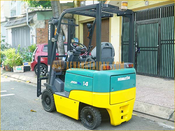 Xe nâng điện ngồi lái KOMATSU FB14EX-11