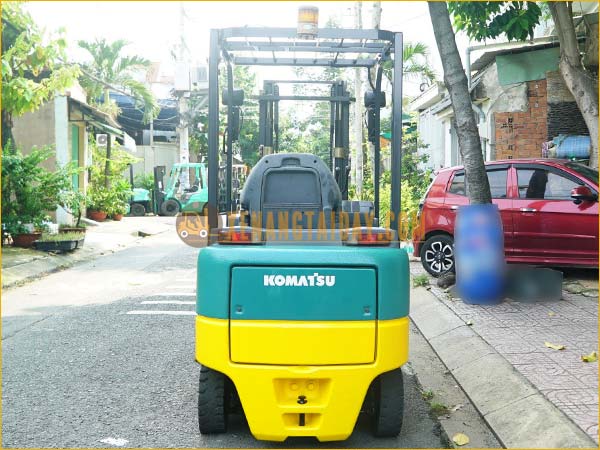Xe nâng điện ngồi lái KOMATSU FB14EX-11