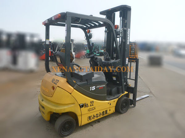 Xe nâng điện ngồi lái KOMATSU FB15-12