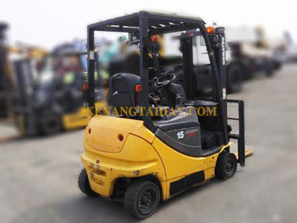 Xe nâng điện ngồi lái KOMATSU FB15-12