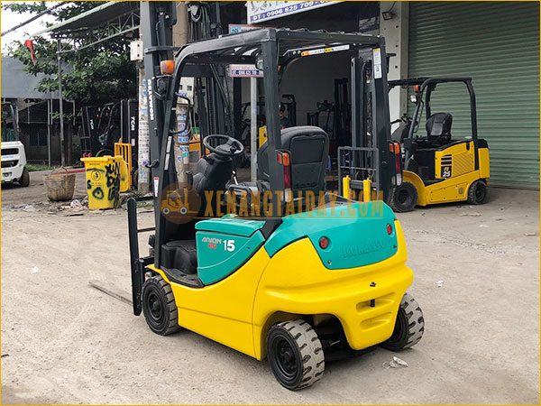 Xe nâng điện ngồi lái KOMATSU FB15-12