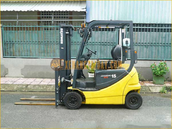 Xe nâng điện ngồi lái KOMATSU FB15-12