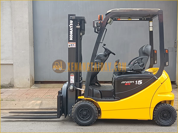 Xe nâng điện ngồi lái KOMATSU FB15-12