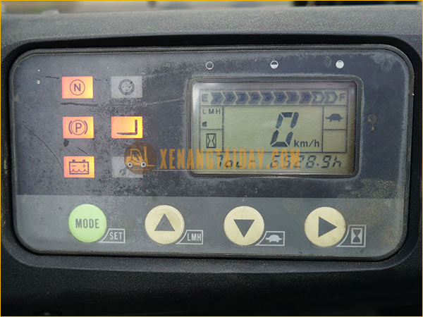 Xe nâng điện ngồi lái KOMATSU FB15-12 gắn bình điện axít chì 48V - 402Ah LIFTTOP VTFL6