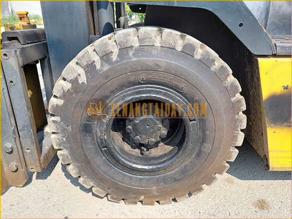 Xe nâng điện ngồi lái KOMATSU FB15EX-11