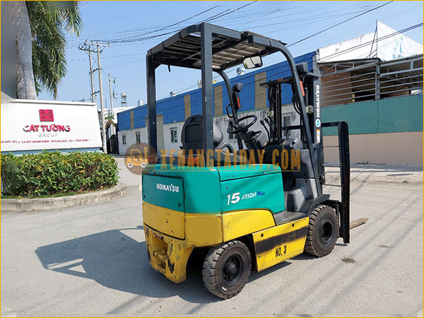 Xe nâng điện ngồi lái KOMATSU FB15EX-11