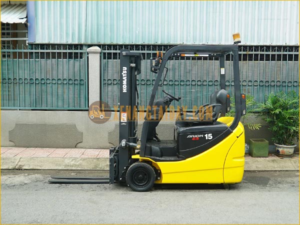 Xe nâng điện ngồi lái KOMATSU FB15M-12
