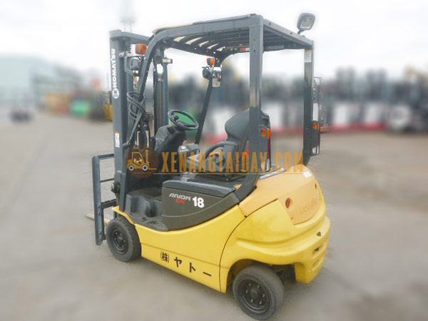 Xe nâng điện ngồi lái KOMATSU FB18-12