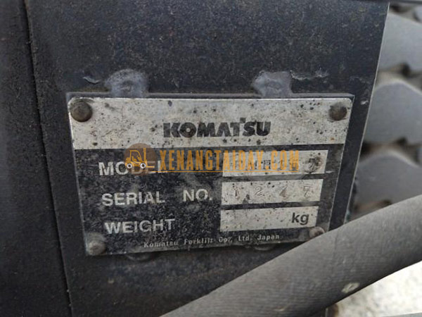 Xe nâng điện ngồi lái KOMATSU FB18-12