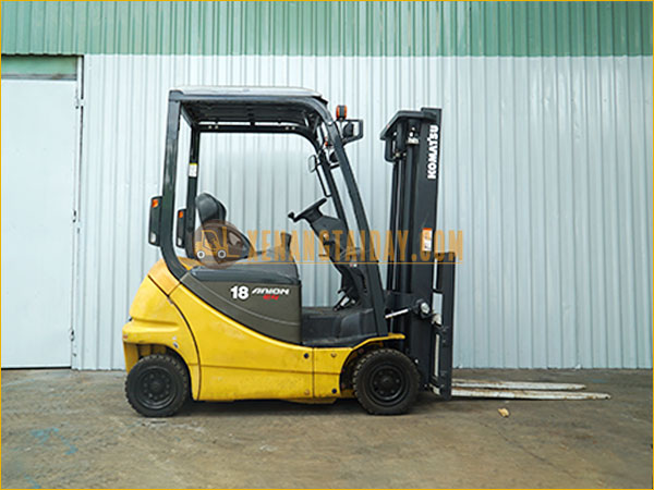 Xe nâng điện ngồi lái 1.8 tấn KOMATSU FB18-12
