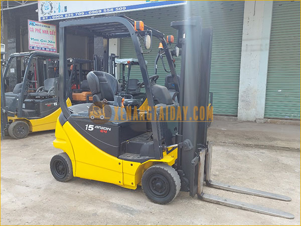 Xe nâng điện ngồi lái KOMATSU FB15-12