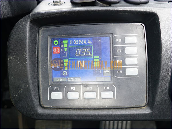 Xe nâng điện ngồi lái KOMATSU FB25-12