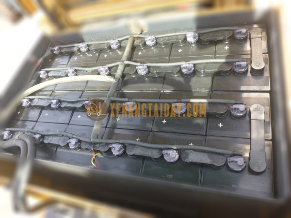 Xe nâng điện ngồi lái Mitsubishi FB15 - FB1