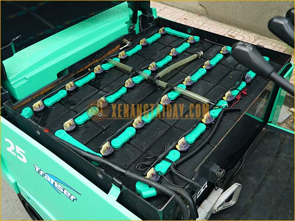Xe nâng điện ngồi lái MITSUBISHI - NICHIYU - FB25PN-77B-300SF