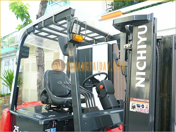 Xe nâng điện ngồi lái NICHIYU FB25PN-77-300AF