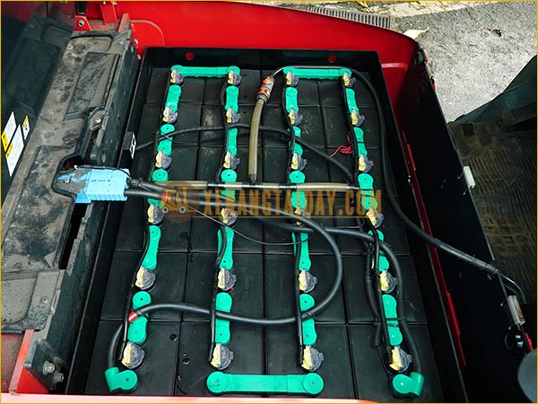 Xe nâng điện ngồi lái NICHIYU FBB25PN-80-300AF