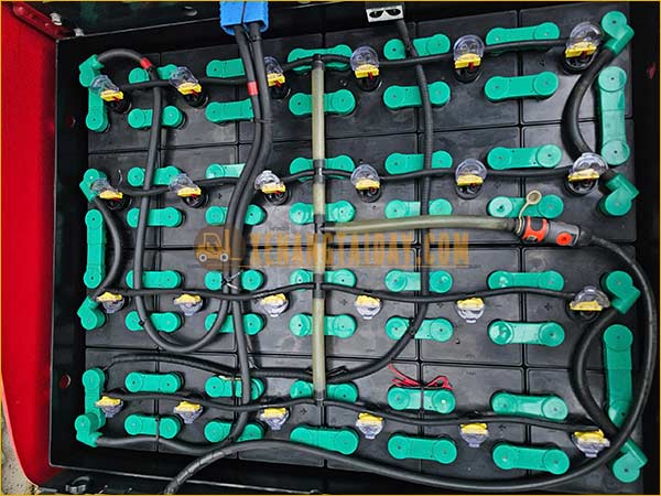 Xe nâng điện ngồi lái NICHIYU FBB25PN-80-300SF