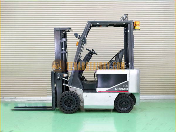 Xe nâng điện ngồi lái Nissan K1B1