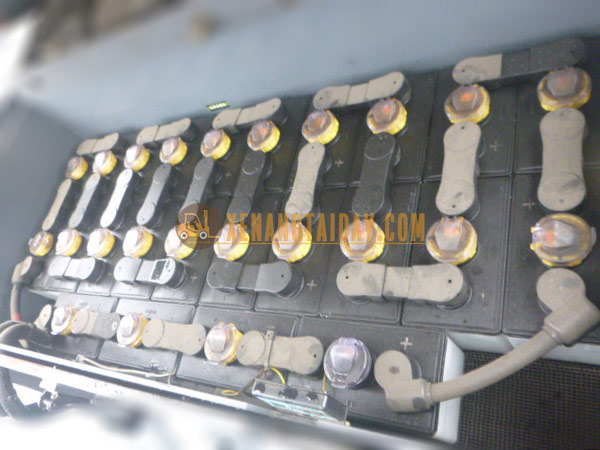 Xe nâng điện ngồi lái Nichiyu FBT10PN