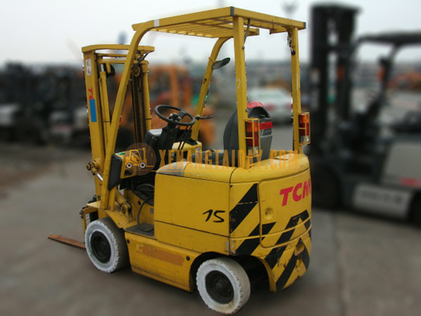 Xe nâng điện ngồi lái TCM FB15-6