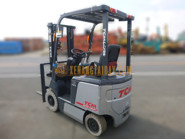 Xe nâng điện ngồi lái TCM FB15-7