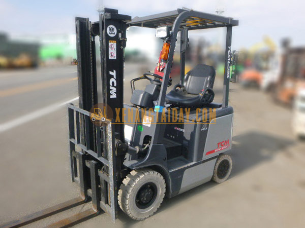 Xe nâng điện ngồi lái TCM FB15-7