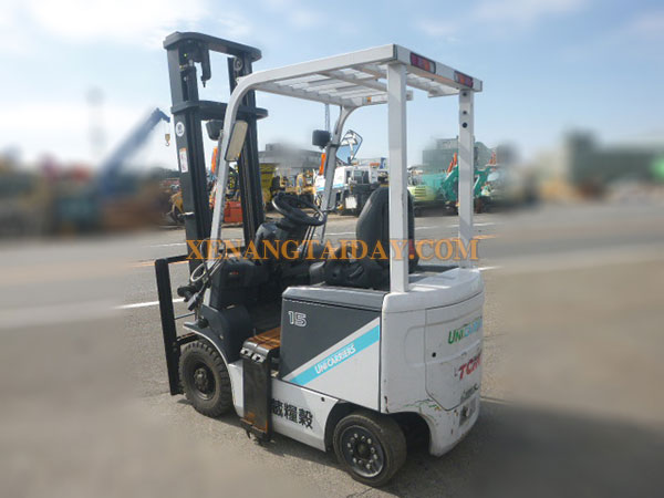 Xe nâng điện ngồi lái TCM FB15-8
